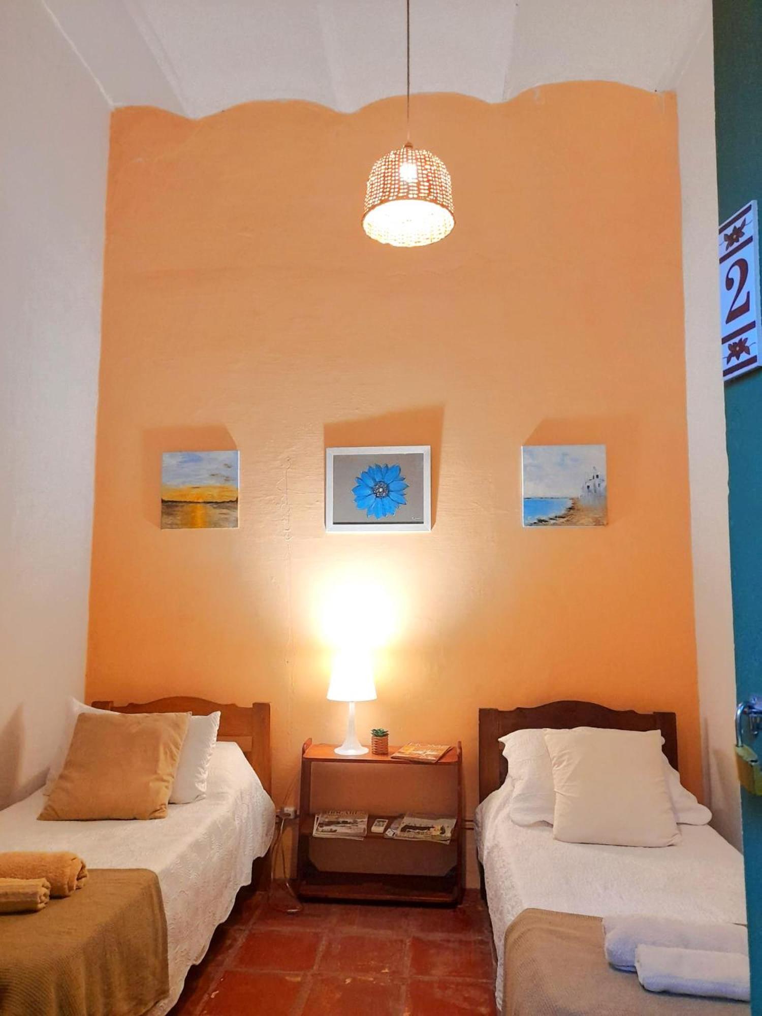 Albergue Casa Calma Colonia Del Sacramento Exterior foto
